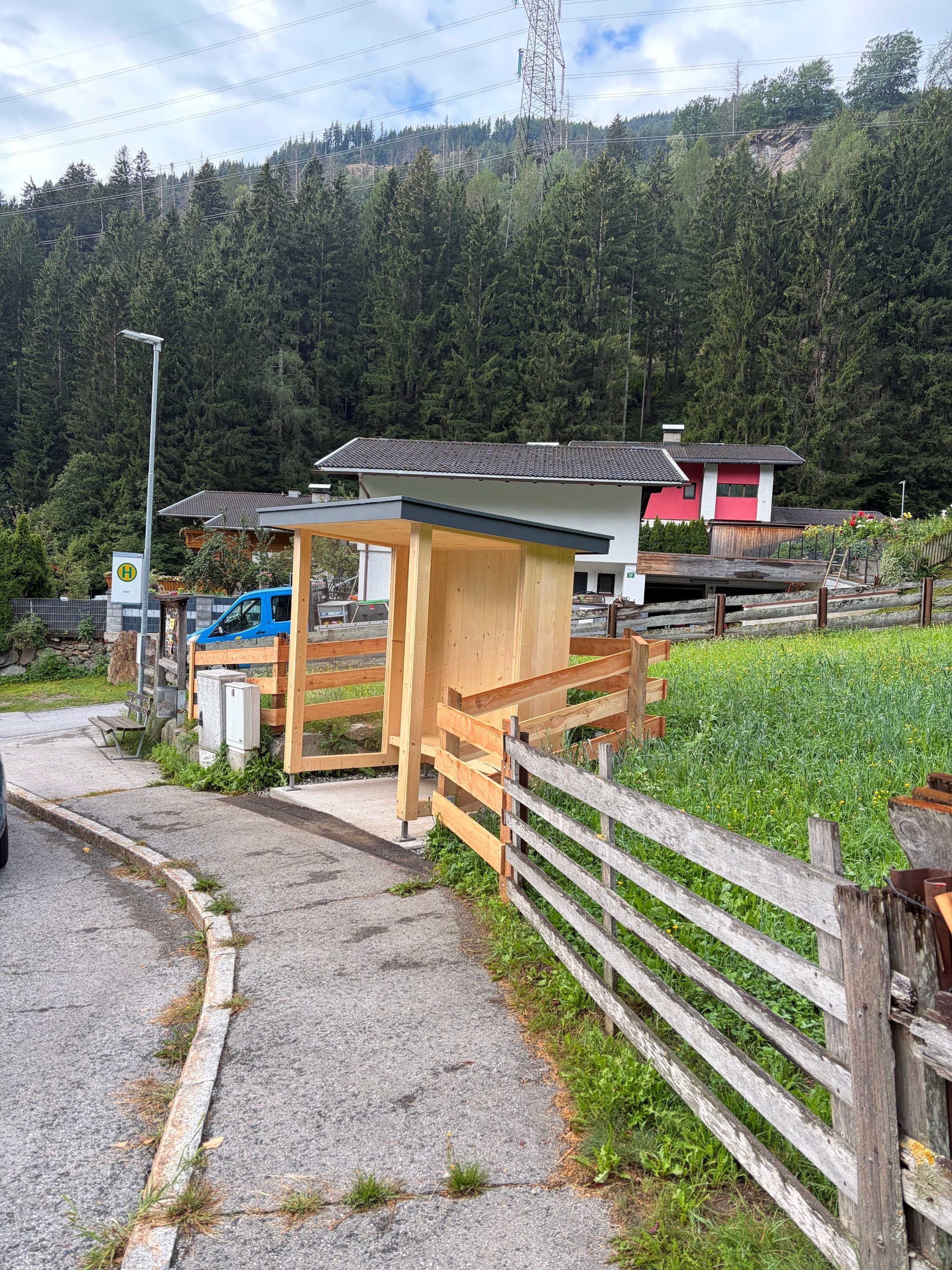 Buswartehäuschen