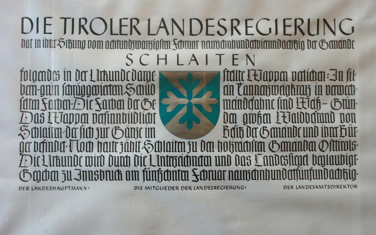 Verleihurkunde des Gemeindewappens von Schlaiten durch die Tiroler Landesregierung